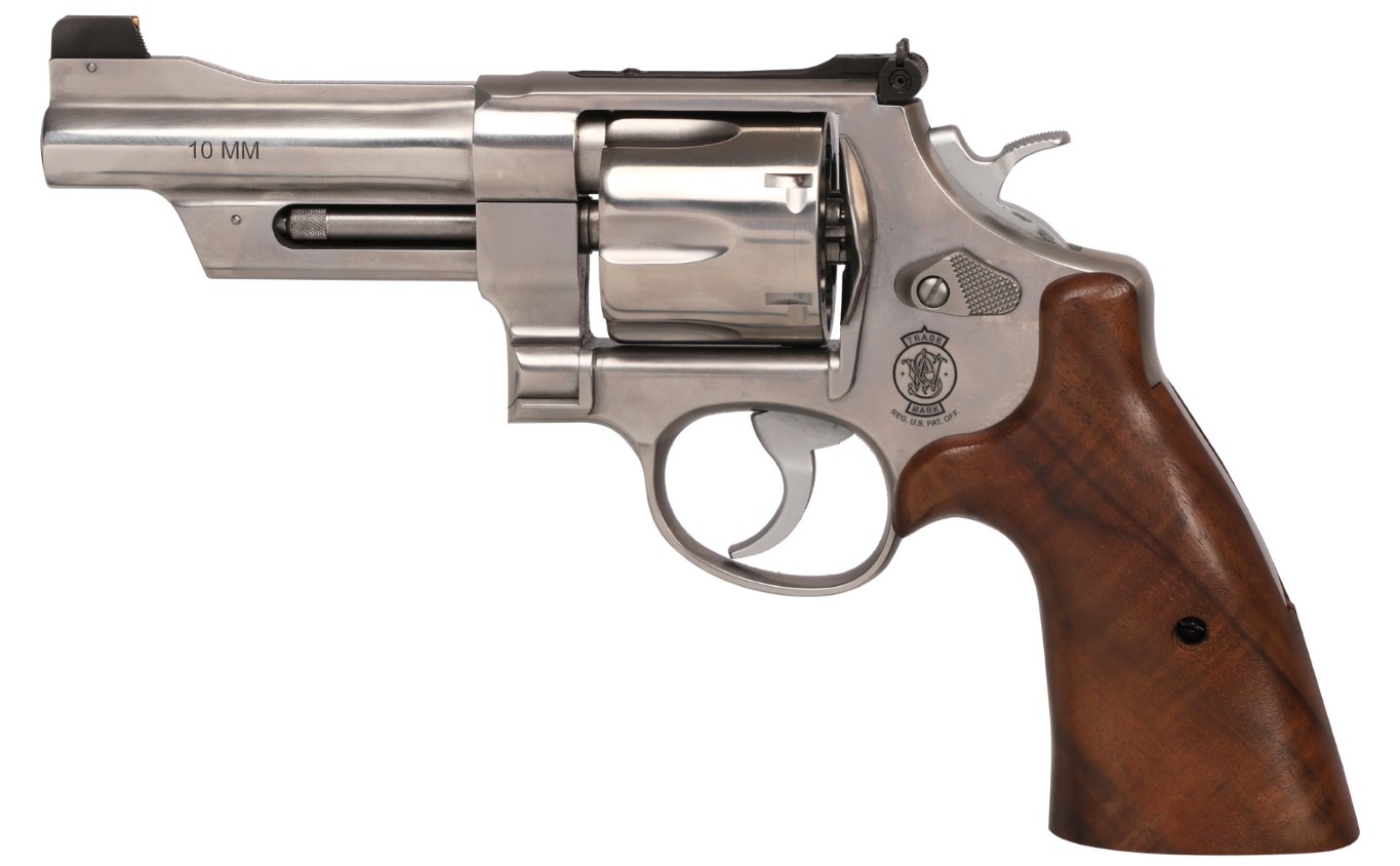 Smith and Wesson 610